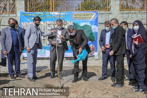 مراسم درختکاری به مناسبت یادبود همکاران جانباخته کرونا در شهرداری تهران 28
