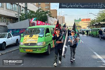 خدمت‌رسانی رایگان تاکسی‌های شهری به شرکت‌کنندگان مراسم وداع با آقای شهید ایران 2