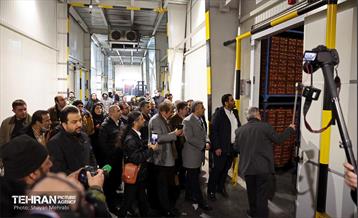 بازدید اصحاب رسانه از زنجیره تامین محصولات مصرفی ماه رمضان و میوه شب عید 52