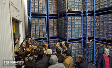 بازدید اصحاب رسانه از زنجیره تامین محصولات مصرفی ماه رمضان و میوه شب عید 56