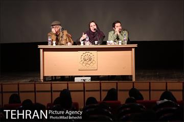 اکران فیلم سینمایی خفگی در دانشگاه امیرکبیر‎ 7