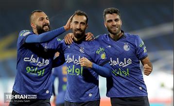 دیدار تیم های فوتبال استقلال تهران و مس کرمان 32