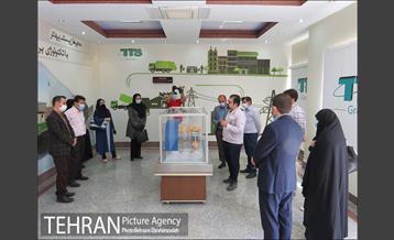 بازدید جمعی از مدافعان سلامت از مجتمع پردازش و دفع آرادکوه 13