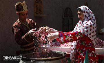 نوزدهمین جشنواره گل و گلاب تهران  16