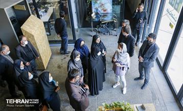 حضور نرگس معدنی پور در منطقه 5