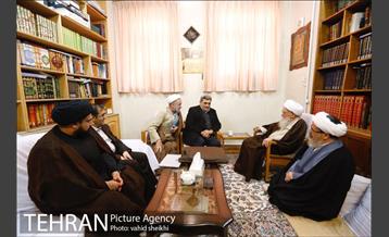 دیدار شهردار تهران با آیت الله العظمی صافی گلپایگانی 8