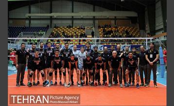 دیدار تیم های والیبال پارسه تهران و عمران ساری