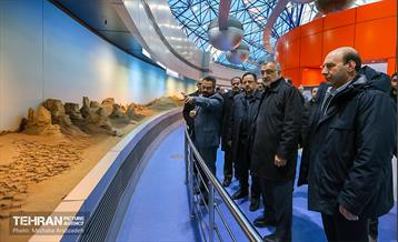 بازدید شهردار تهران از منطقه فرهنگی و گردشگری عباس اباد 13