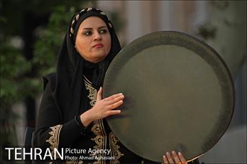 جشن روز جمهوری اسلامی در میدان مشق 21