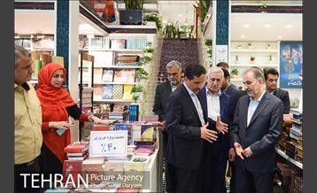بازدید شهردار تهران از خانه فرهنگ و هنر گویا 16