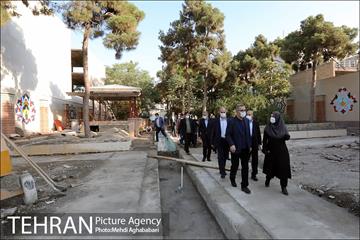 بازدید مدیران شهری از بوستان سازور 8