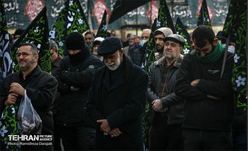 اجتماع بزرگ هیأت‌های عاشورای فاطمی 16