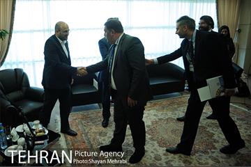 دیدار میهمانان خارجی حاضر در اجلاس جهانی شوراها و شهرداران با رییس مرکز ارتباطات و امور بین الملل شهرداری تهران 15