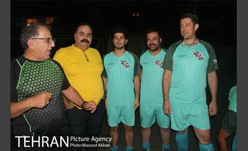 دیدار دوستانه تیم هنرمندان و تیم پردیس پایان کارتن خوابی 2