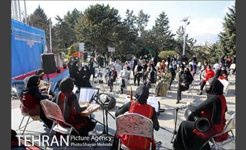 آیین کاشت نهال دوستی با حضور همسران دیپلمات مقیم ایران 30