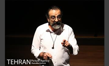 نمایش جیرجیرک، نسخه پاراجانف 3