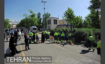 خدمات شهرداری تهران در نماز عید فطر مصلی امام خمینی(ره)  35