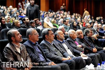 شب موسیقی انقلاب در منطقه گردشگری عباس آباد 8