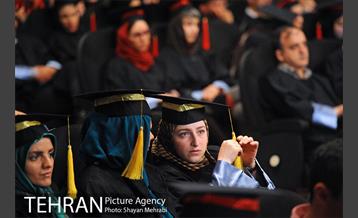 نخستین جشن فارغ التحصیلی ادوار دانشکده خبر 27