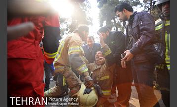 پنجشنبه ۳۰ دی ۱۳۹۵ 23