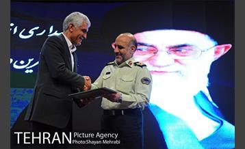 نشست مشترک شهردار تهران با فرماندهان محترم نیروی انتظامی تهران بزرگ 40