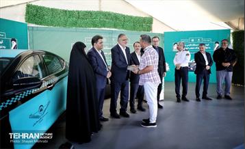 آیین ورود ۱۰۰۰ دستگاه تاکسی برقی به ناوگان حمل و نقل عمومی شهر تهران 13