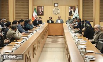 نشست صمیمانه شهردار تهران با جمعی از شعرا 14