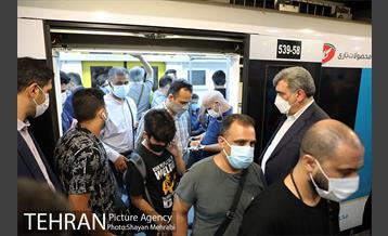 رونمایی از نشریه همشهری مترو 37