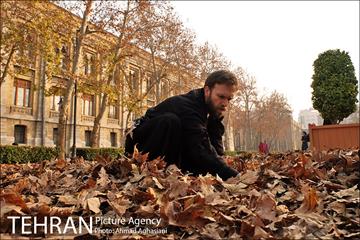 سومین رویداد هنری "پاییز برگ" در میدان مشق 20