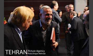 اختتامیه همایش تهران چهار دهه معماری و طرح های شهری با حضور شهردار تهران 37