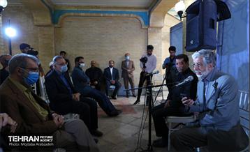 نشست صمیمی شهردار تهران با اهالی شعر و ادب 19