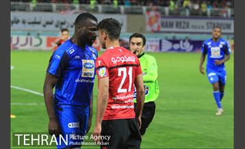 دیدار تیم های پدیده خراسان و استقلال  تهران 16