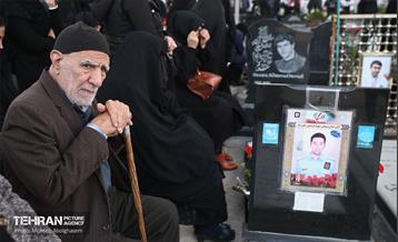 هفتمین سالگرد شهدای آتش‌نشان حادثه پلاسکو 36