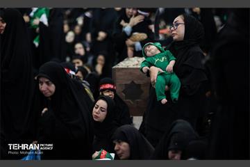 مراسم شیرخوارگان حسینی در مصلای تهران 9