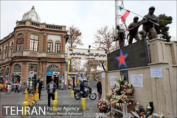 ادای احترام تهرانی ها به شهدای آتش نشان پلاسکو 21