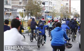 همایش دوچرخه سواری دانش آموزان در منطقه 11 7