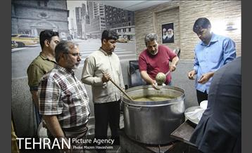 افطاری ساده تاکسی رانی در پایانه سازمان آب 8