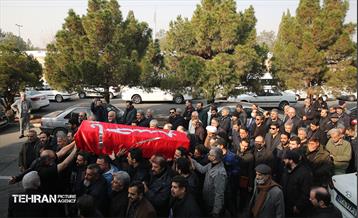 تشییع پیکر خبرنگار فقید مهدی علیرضایی (1) 7