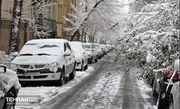 روز برفی در منطقه 8