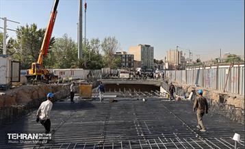 بازدید عضو شورا از پروژه‌های عمرانی شهری 32