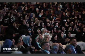 تجلیل از معلمان دانش‌آموزان با نیازهای ویژه شهر تهران 20