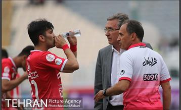 دیدار پرسپولیس و نفت تهران در لیگ برتر فوتبال 16