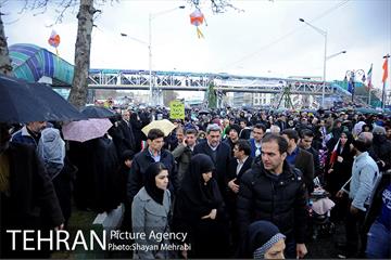حضور شهردار تهران در راهپیمایی یوم الله 22 بهمن 10