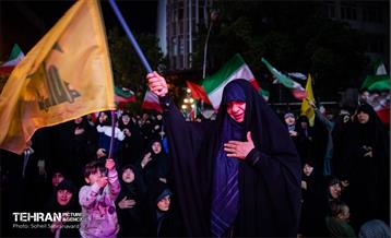 مراسم رونمایی از کتاب «در آغوش نیل» در رواق کشور دوست