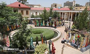 آماده سازی ۴۰۰ تیغه علامت منقش به القاب اباعبدالله الحسین(ع) 17