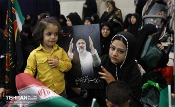 مراسم وداع با پیکر شهیدان خدمت - 2 29