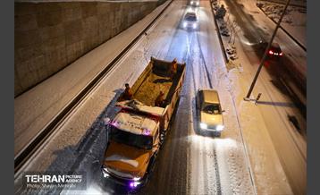 بارش برف زمستانی در معابر شمالی پایتخت - 1 36