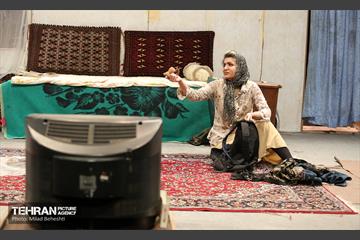 نمایش خاک سفید‎‎ 21