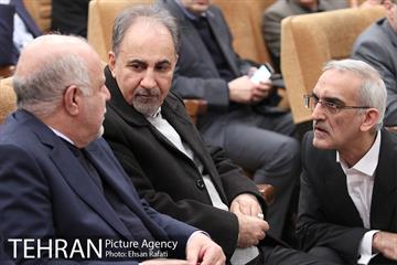 امضای تفاهم نامه همکاری توسعه حمل و نقل ریلی بین وزارت نفت و شهرداری تهران 9