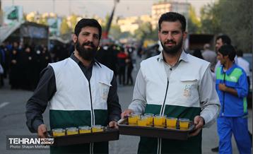 بدرقه خادمان و زائران اربعین 8